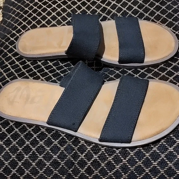 Black and brown double strap sandal - Picture 3 of 7